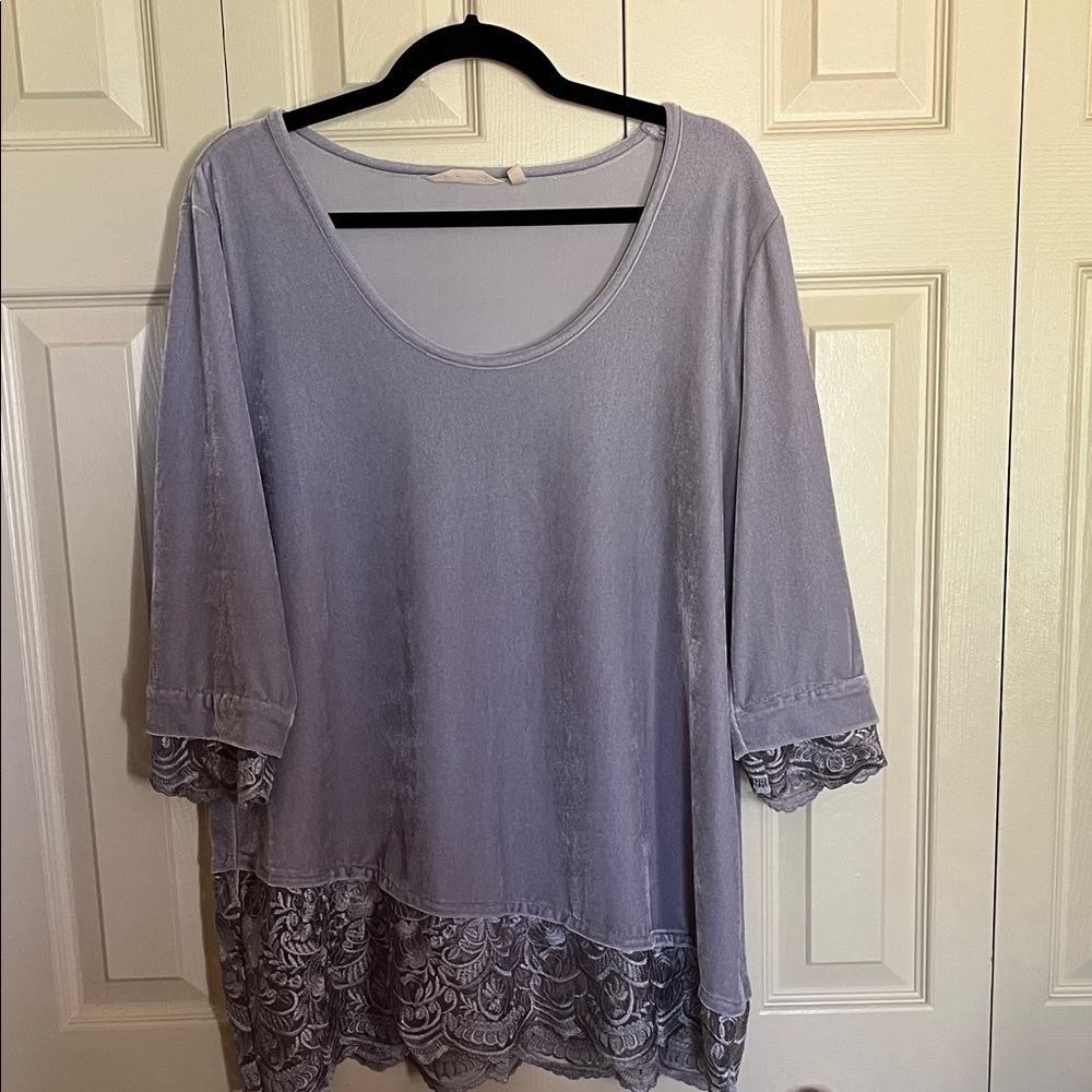 Soft Surroundings Lavender Scoop-Neck Lace-Hem Tunic